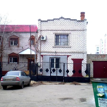 2 КОМНАТЫ 4 дивана ЧКАЛОВА-САДОВАЯ Сити центр 2 этаж WI-FI 2 этажный отдельный дом Николаев Экстерьер фото